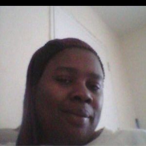 Meet your Posher, Yvette